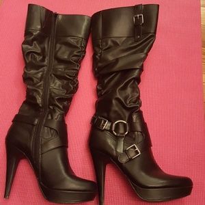 Guess by Marciano Women's Boots Used